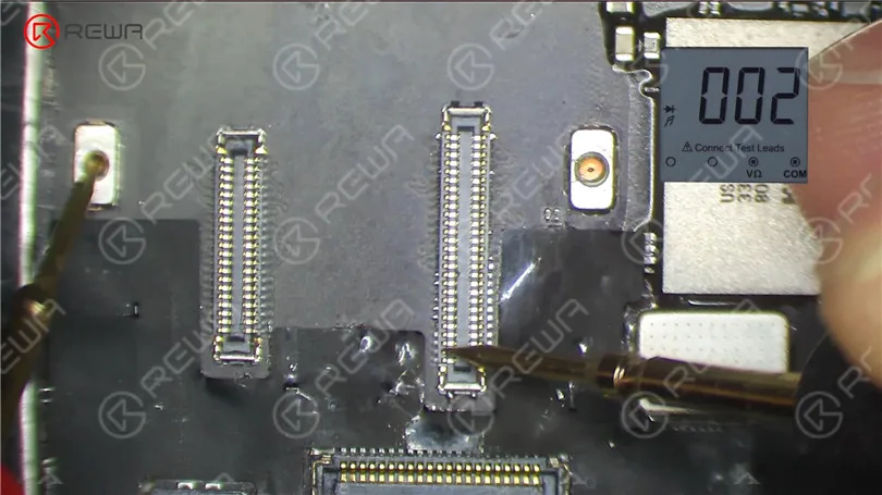 Comment réparer un iPad dont le tactile saute ou bugue - Remplacement du circuit intégré tactile (Touch IC)