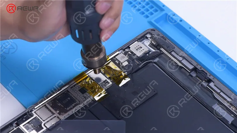 Comment réparer un iPad dont le tactile saute ou bugue - Remplacement du circuit intégré tactile (Touch IC)