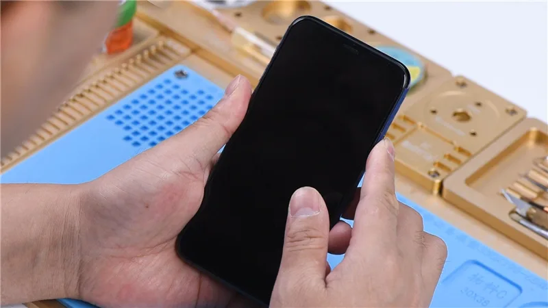 El iPhone 11 Pro no se enciende - Guía de reparación profesional