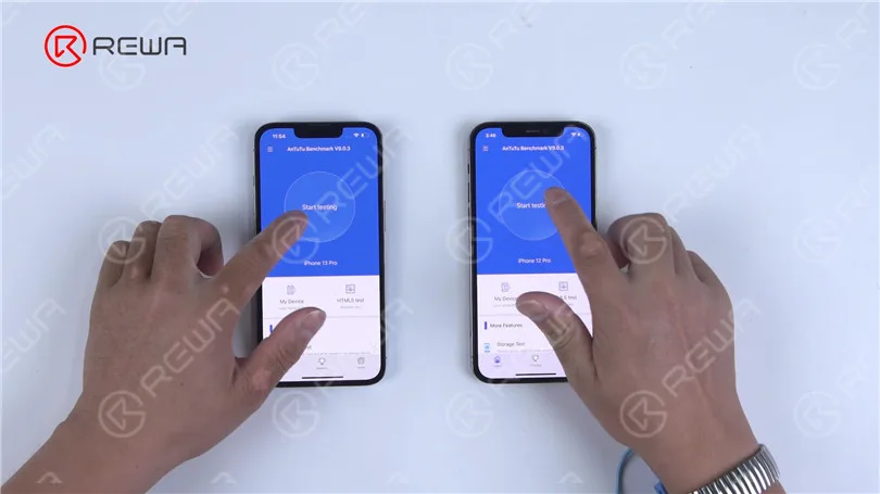 Separazione della scheda madre dell'iPhone 13 Pro - La CPU più calda?