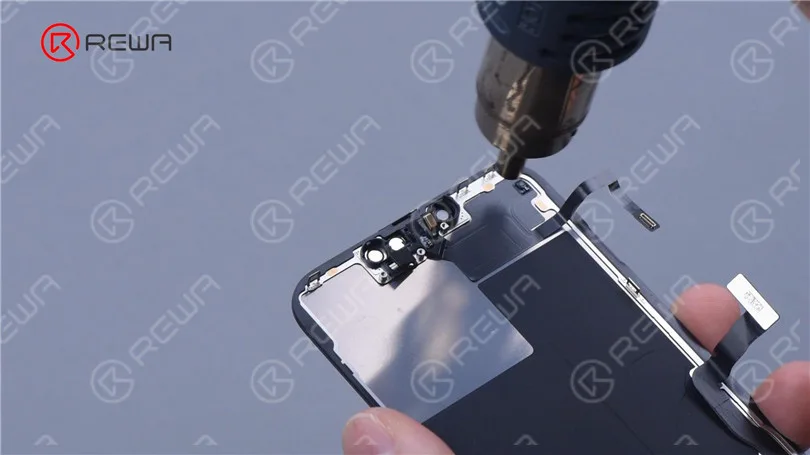 Teardown dell'iPhone 13 Pro