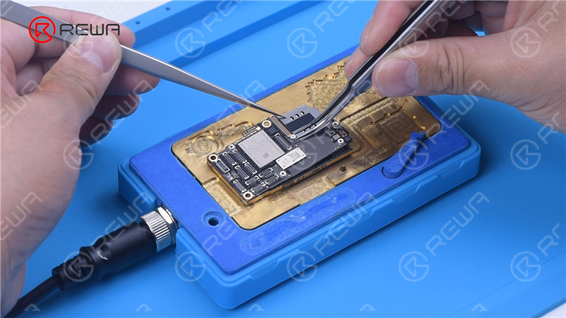 Fix iPhone 11 Pro Max Won’t Turn On with LINCSEEK Infrared Thermal Camera