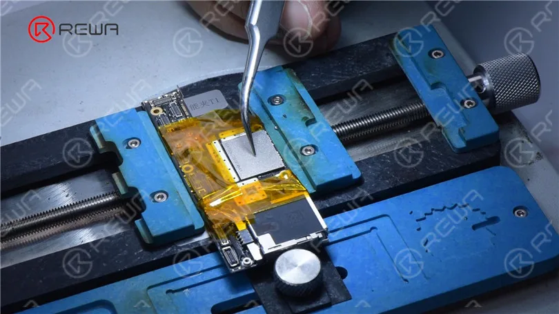 Fixer iPhone XS ne s'allume pas avec P12 (Programmeur NAND pour iPhone 6 - iPhone 11 Pro Max)