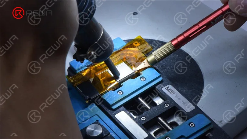 Fixer iPhone XS ne s'allume pas avec P12 (Programmeur NAND pour iPhone 6 - iPhone 11 Pro Max)