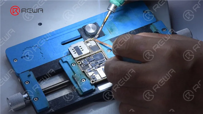 comment diagnostiquer et réparer les problèmes de courant importants sur l'iphone - un guide étape par étape Réparer l'iPhone 11 Pro Max ne s'allume pas avec la caméra thermique infrarouge LINCSEEK