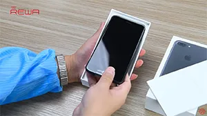 iPhone 7 Plus VS iPhone 6s Plus Teardown and Spare Parts Comparison