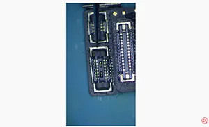 Reemplazar el conector de la antena del iPhone XS