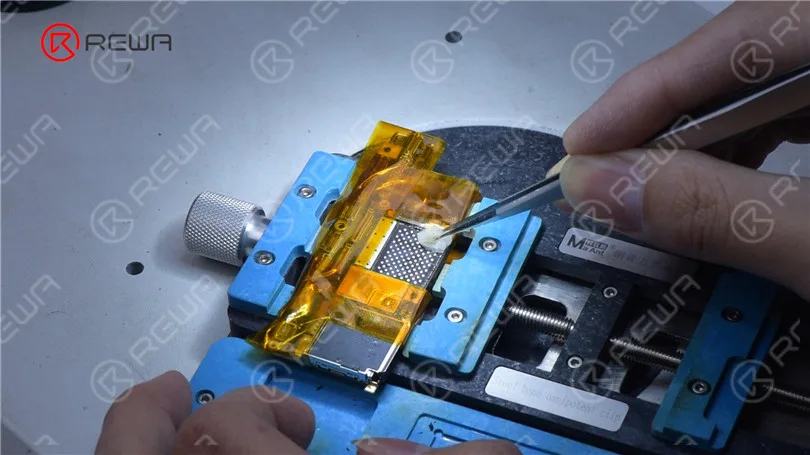 unlock nand data for nand repair - fix iphone x stuck in recovery mode NAND-Daten für die NAND-Reparatur freischalten - iPhone X im Wiederherstellungsmodus fixieren