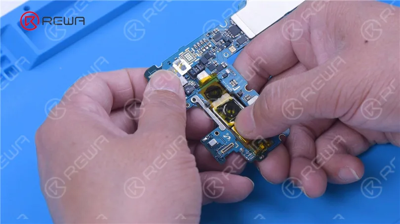troubleshooting samsung s10 touch issues: a step-by-step guide Disconnect the battery flex cable