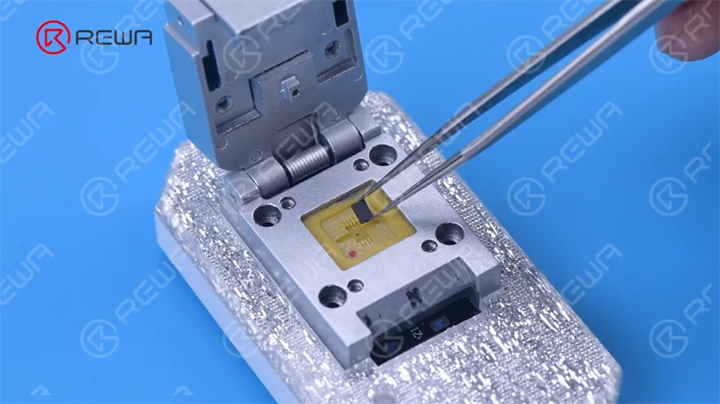 chip a U301