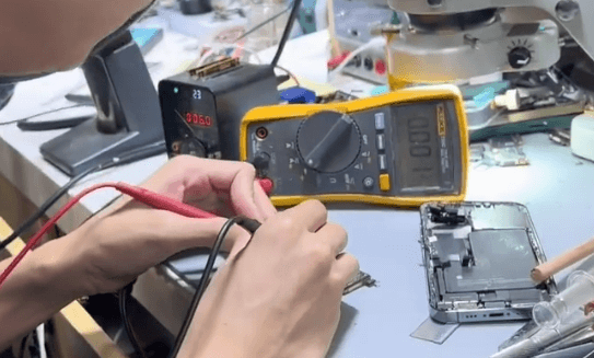 measure display connector
