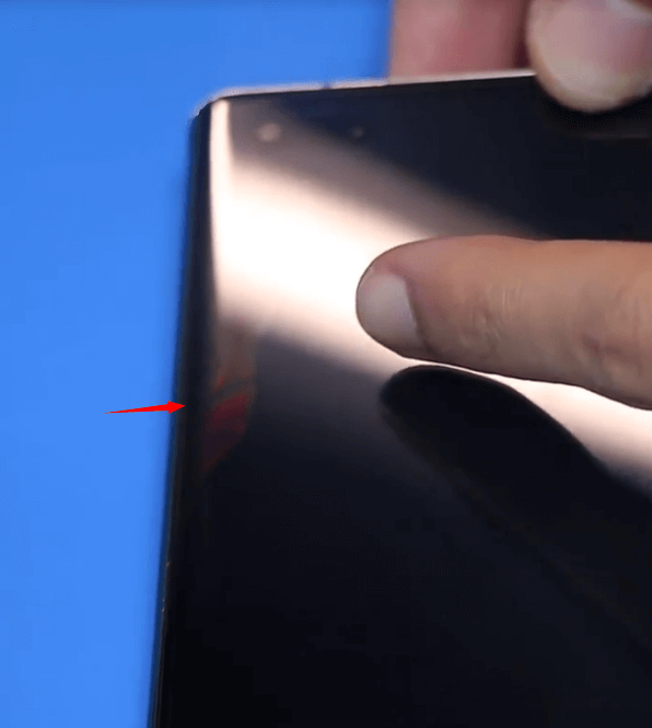 comment réparer le huawei mate 40 pro après une chute brutale coin supérieur de l'écran fuite de liquide