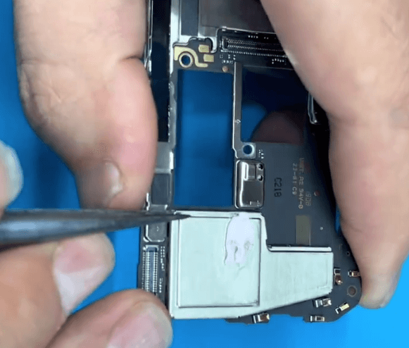 réparation des problèmes de démarrage du Huawei Mate 20 Pro causés par des problèmes de soudure du processeur processeur Kirin 980