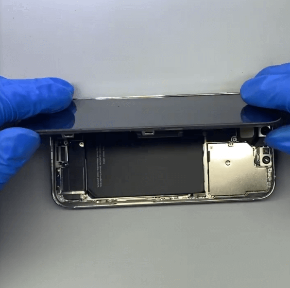 how to upgrade iphone 13 pro storage to 1tb: a step-by-step guide 04 Separate the phone and take out the motherboard