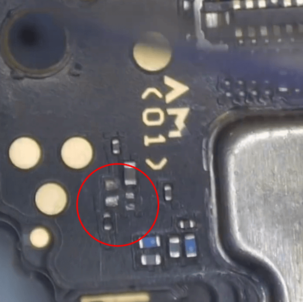 HUAWEI P50 Pocket danni da acqua di mare
