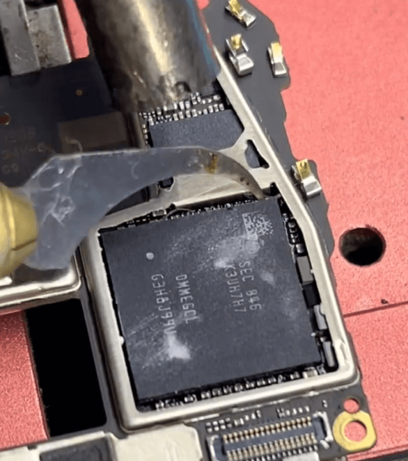 réparation des problèmes de démarrage du Huawei Mate 20 Pro causés par des problèmes de soudure du processeur processeur Kirin 980