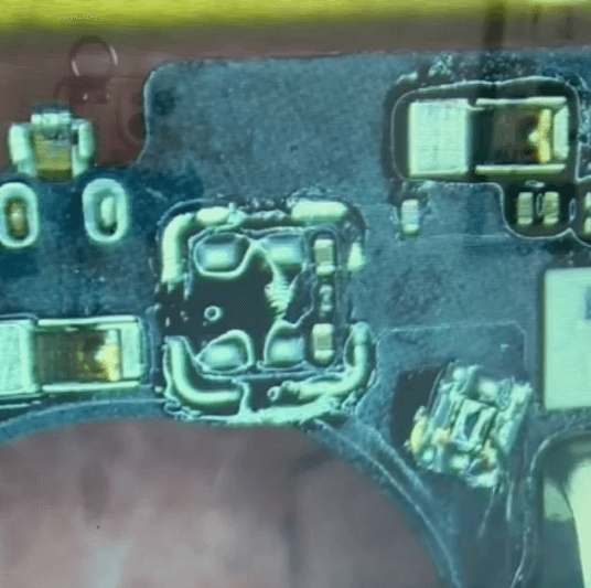 huawei mate 30 pro wi-fi cannot turn on repair 05 remove the shielding cover and the crystal chip inside