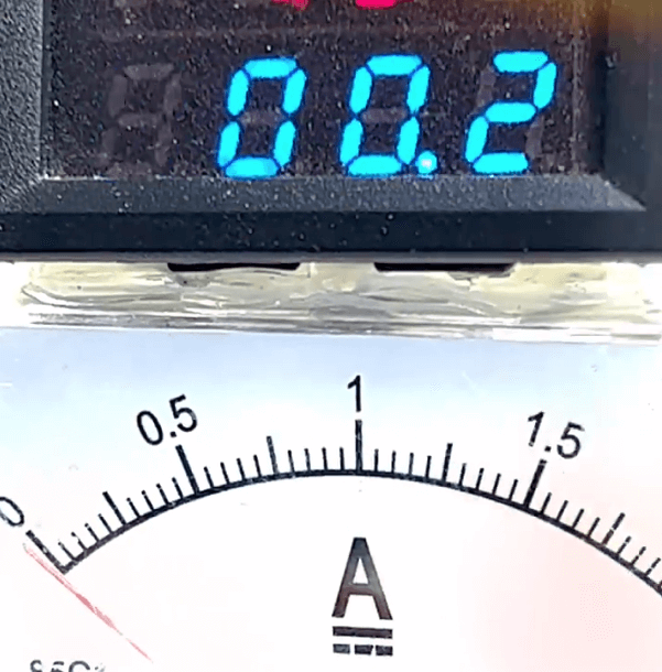 one plus 8t non riesce ad avviare la riparazione 06 Corrente ridotta e impossibilità di accensione