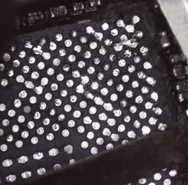 réparation des problèmes de démarrage du Huawei Mate 20 Pro causés par des problèmes de soudure du processeur colle noire Remord