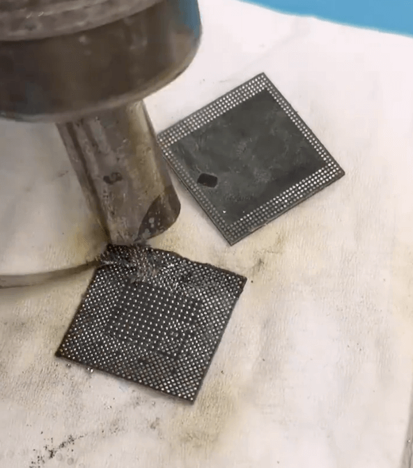 réparation des problèmes de démarrage du Huawei Mate 20 Pro causés par des problèmes de soudure du processeur les patins sont immaculés