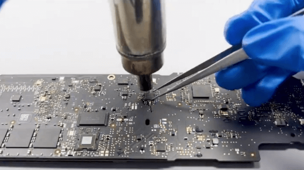 12 Entfernen Sie den Standby-Chip