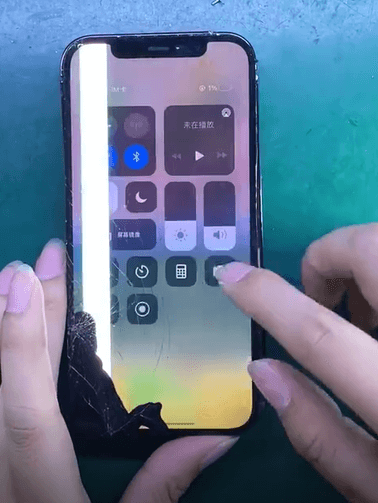iPhone 12 pro non si avvia dopo una caduta - guida al recupero dei dati e alla riparazione della scheda logica 13 Resurrezione di sangue pieno
