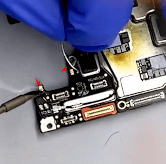 one plus 8t non riesce ad avviare la riparazione 13 rimuovere il filo saltato