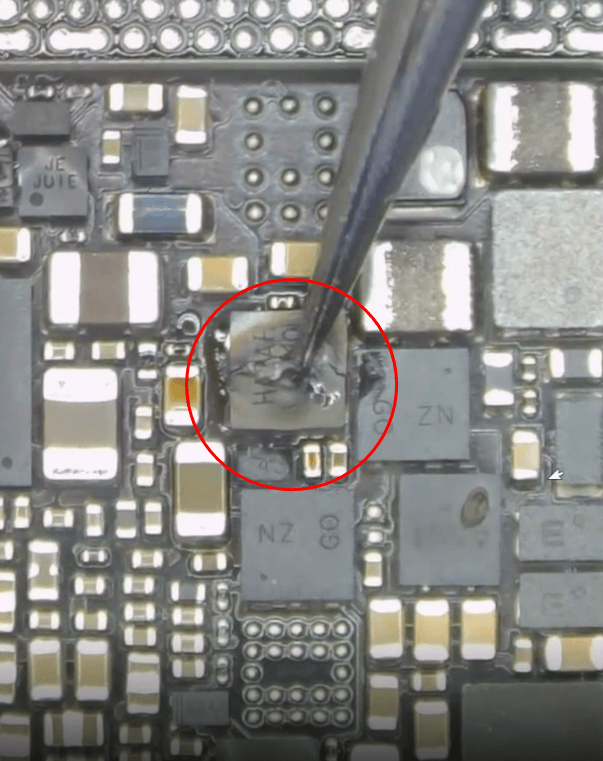 Le Huawei P40 Pro ne démarre pas - résoudre les problèmes de charge incorrecte puces endommagées