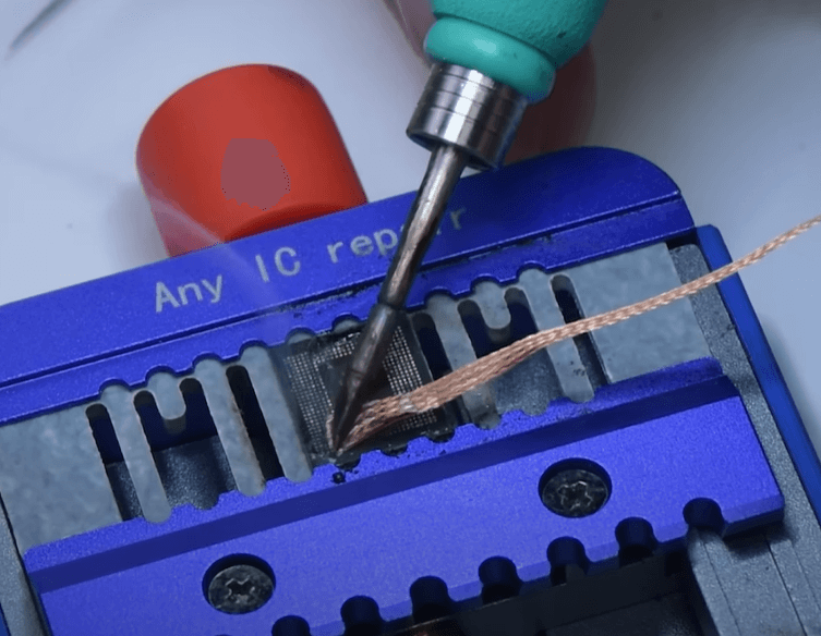 black shark 3 won't turn on repair 18 Clean the tins on the solder wick