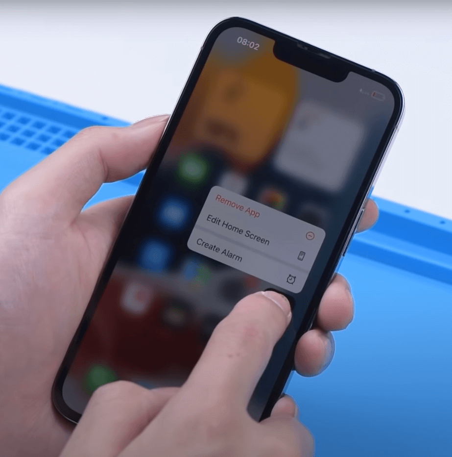 remplacement de la vitre avant de l'iphone 13 pro 18 tester l'affichage et le toucher