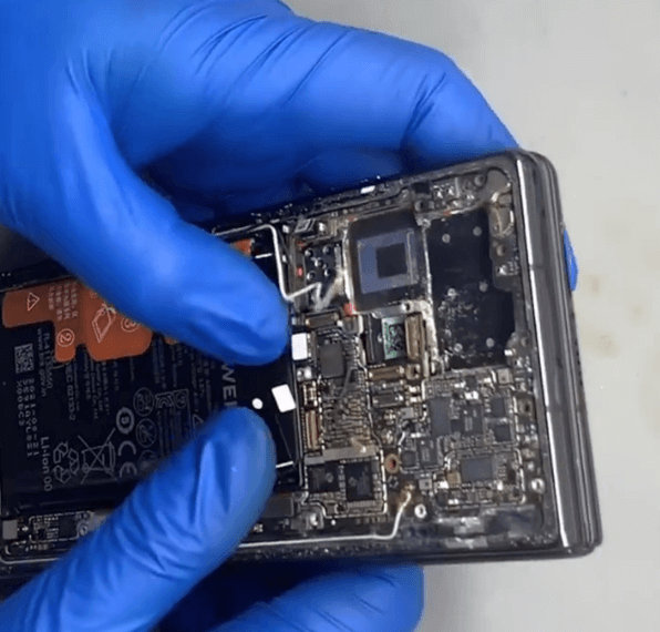 19 Assemblare il telefono per il test