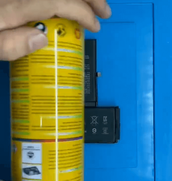 cracked iphone xs max repair case sharing Flat the battery