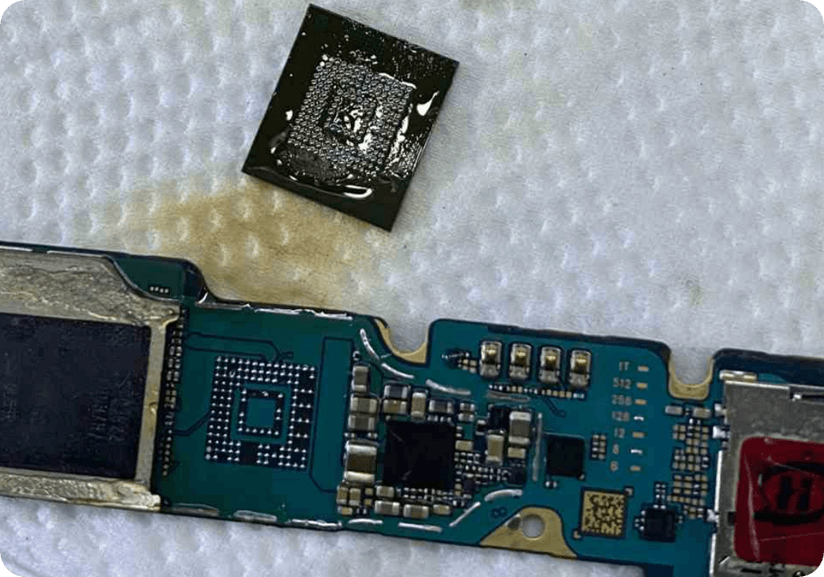 samsung s10 plus reparaturfälle teilen Den UFS-Chip wieder einbauen