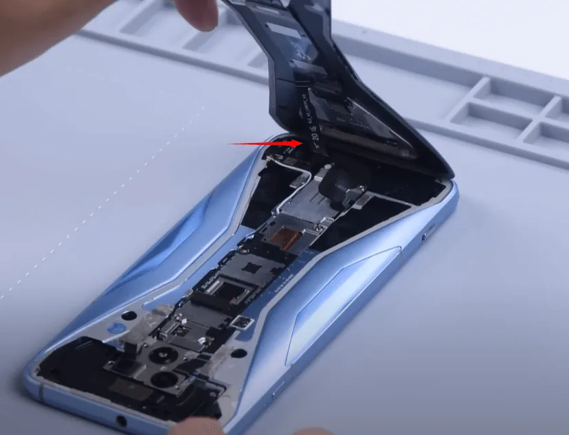 black shark won turn repair pay attention to the flex cable on back
