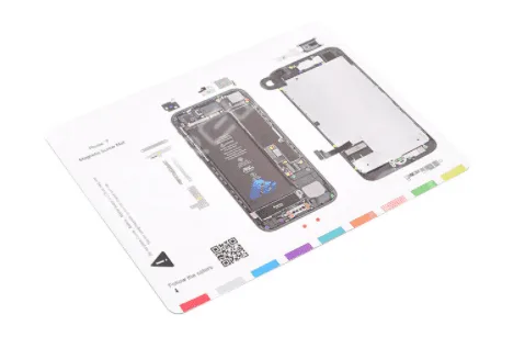 un petit guide pour réussir la réparation d'un téléphone portable Tapis magnétique pour vis