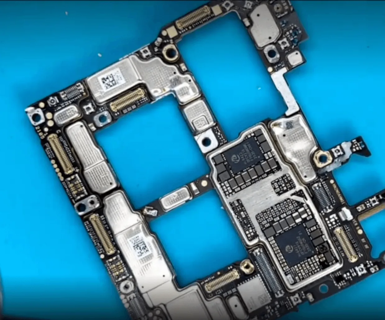 riparazione di huawei mate 40 pro danneggiato da una caduta drop damaged huawei mate 40 pro repair lets put back the inductors one