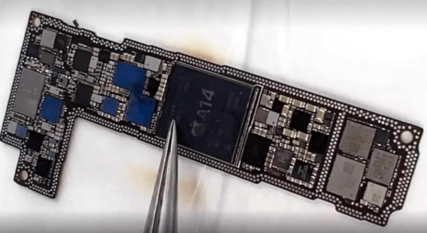 pulire e posizionare il chip nand