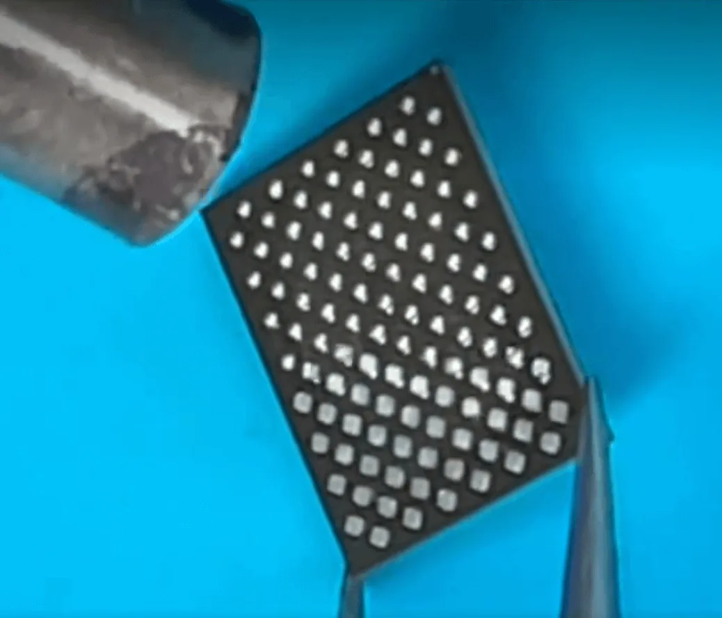 rimozione del chip nand