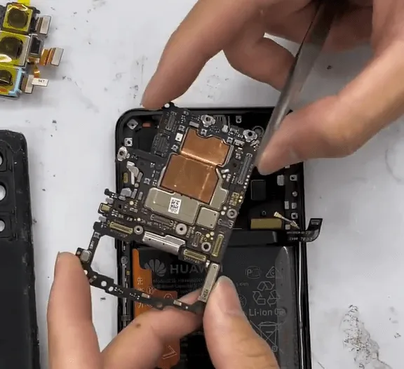 honor v30 pro touch unstable issue repair honor v30 pro touch unstable issue repair take out the motherboard