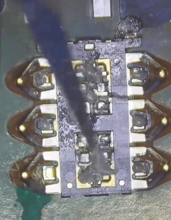wie man einen beschädigten SIM-Karten-Sockel am Vivo y52s repariert how fix damaged sim card socket your vivo y52s apply little bit more of