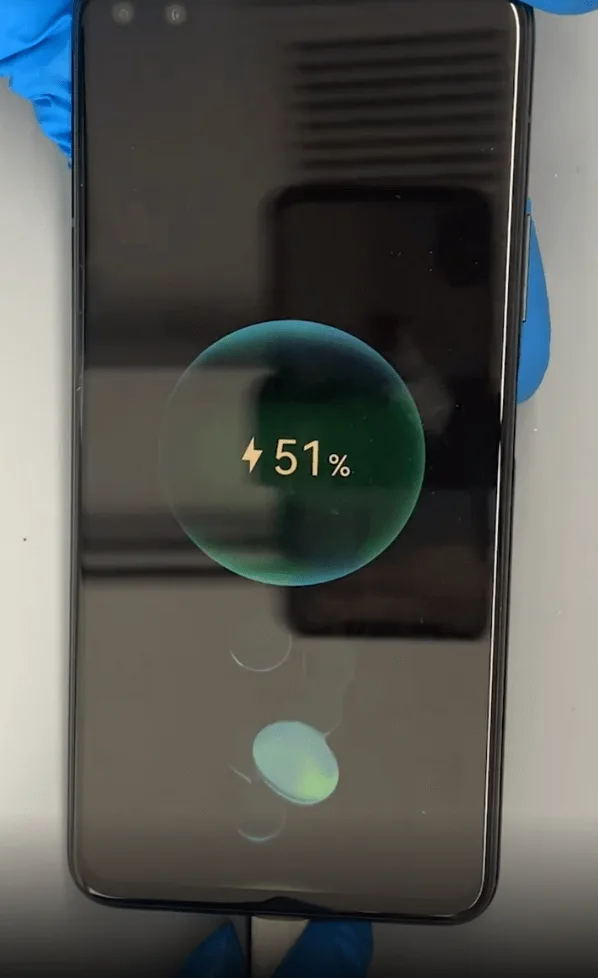 HONOR V30 Pro non si avvia dopo un danno da caduta