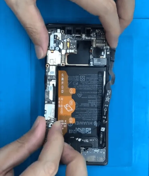 démontage du huawei mate 30 pro porsche edition 