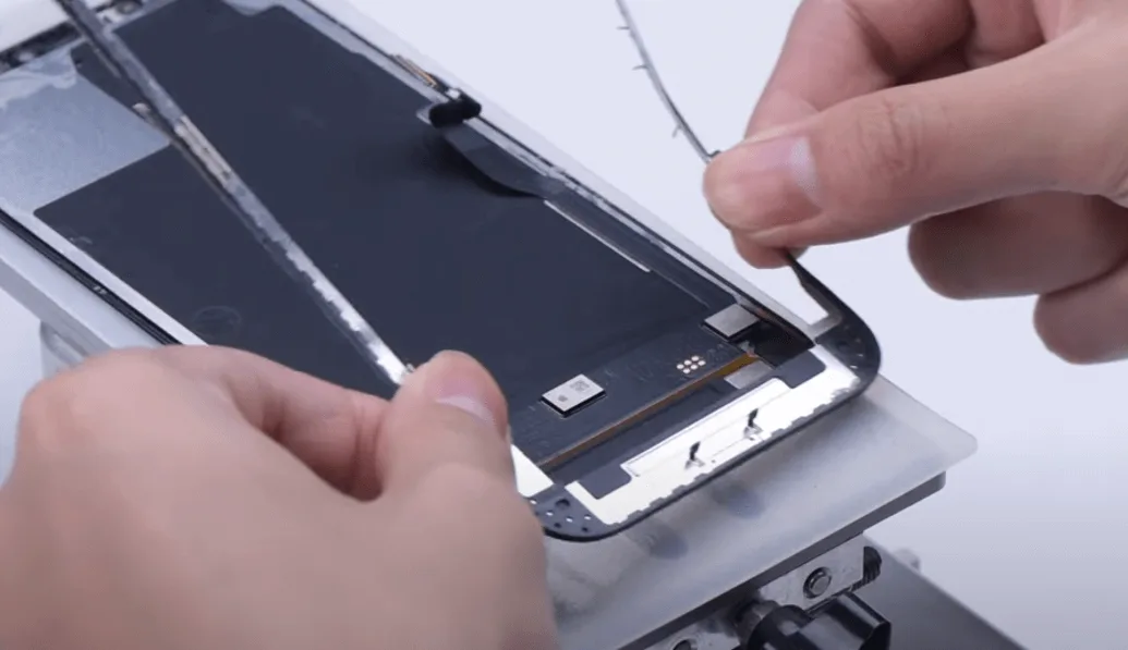 how fix iphone 12 pro max touch not working slowly separate the bezel