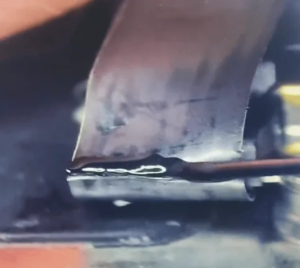 wie behebt man das Problem der Überhitzung des iPhone 12 pro how fix iphone 12 pro overheating issue apply uv mask on the flex cable