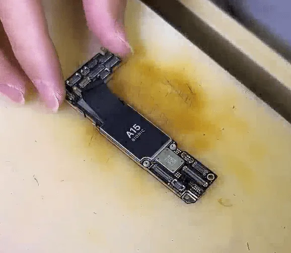 Comment réparer un iphone 13 qui ne s'allume pas ? how fix iphone 13 does not turn motherboard