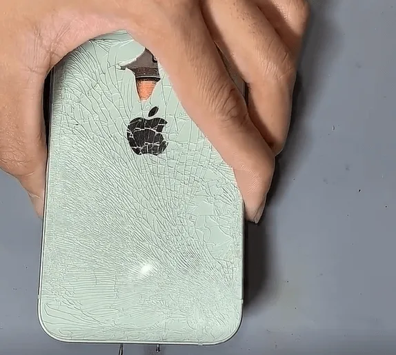 comment réparer l'iphone 12 qui ne démarre pas après un accident de voiture iphone 12