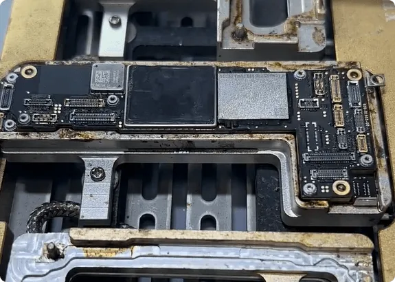 comment réparer l'iphone 12 qui ne démarre pas après un accident de voiture iPhone 12 ne démarre pas
