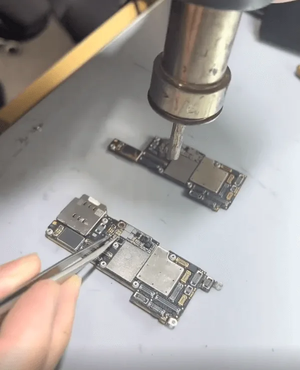 repair drop-damaged iphone 13 pro no display issue solutions iPhone 13 Pro capacitor replacing