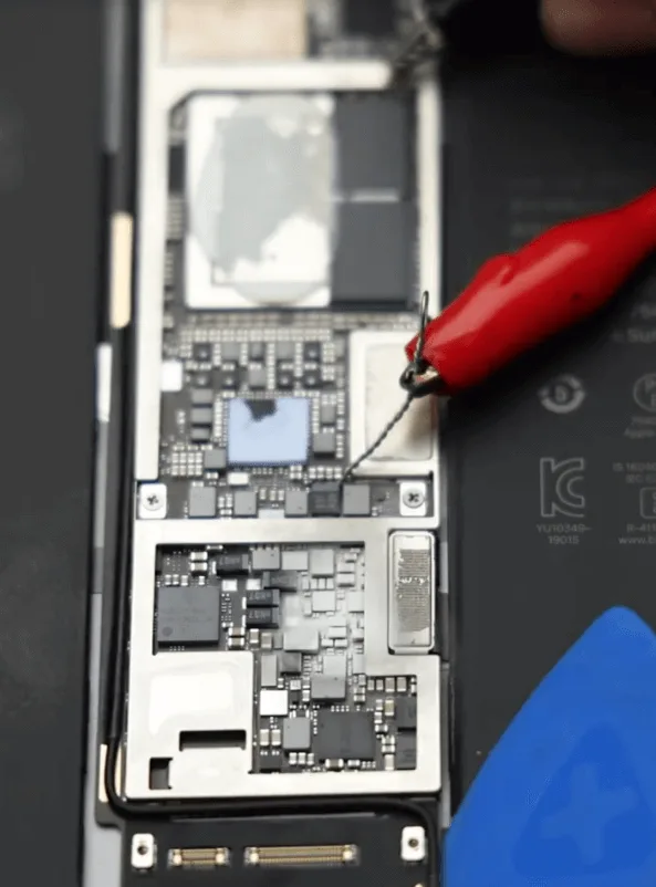 Comment réparer le problème de l'ipad pro 2020 qui ne s'allume pas ? how repair ipad pro 2020 not turning problem then apply proper voltage