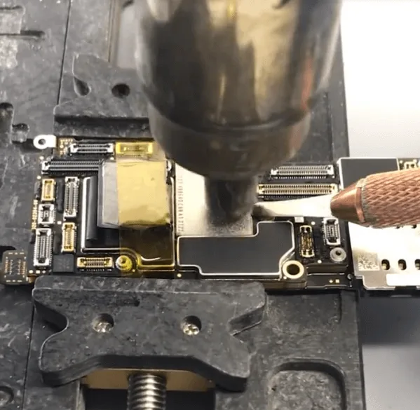 how upgrade iphone 13 pro storage 1tb step guide insert the knife into